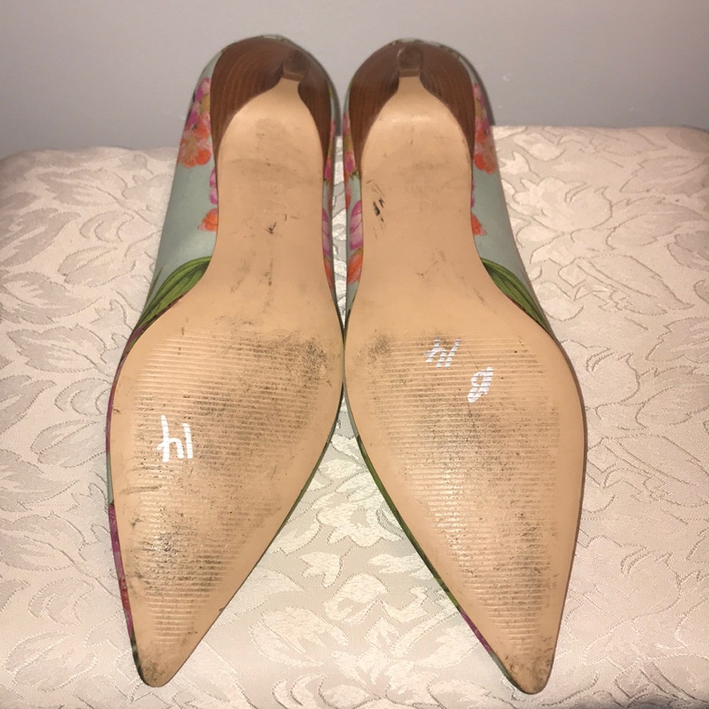🎈SOLD 🎈 Pippa Watercolor Floral Pumps | Talbots - Picture 7 of 8